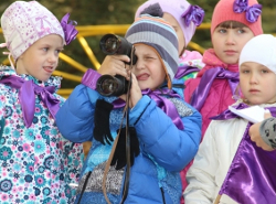 В Снежинске родители будущих первоклассников днем и ночью дежурят возле гимназий